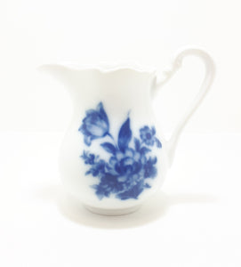 Czechoslovakian Flow Blue Dubí u Teplic (1945-1989) Tea Service Set – Tea Pot, Creamer & Lidded Sugar Bowl