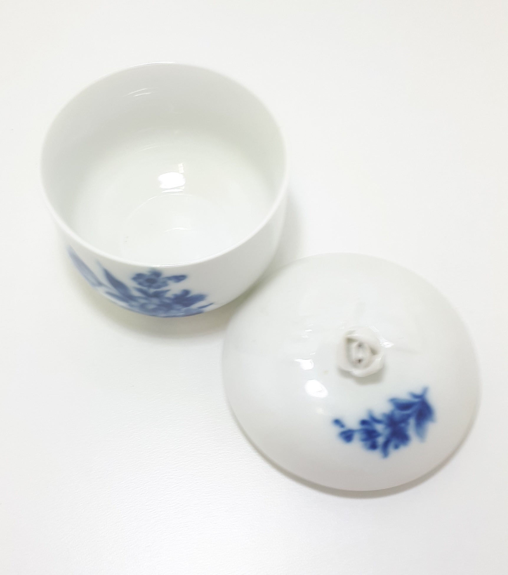Czechoslovakian Flow Blue Dubí u Teplic (1945-1989) Tea Service Set – Tea Pot, Creamer & Lidded Sugar Bowl