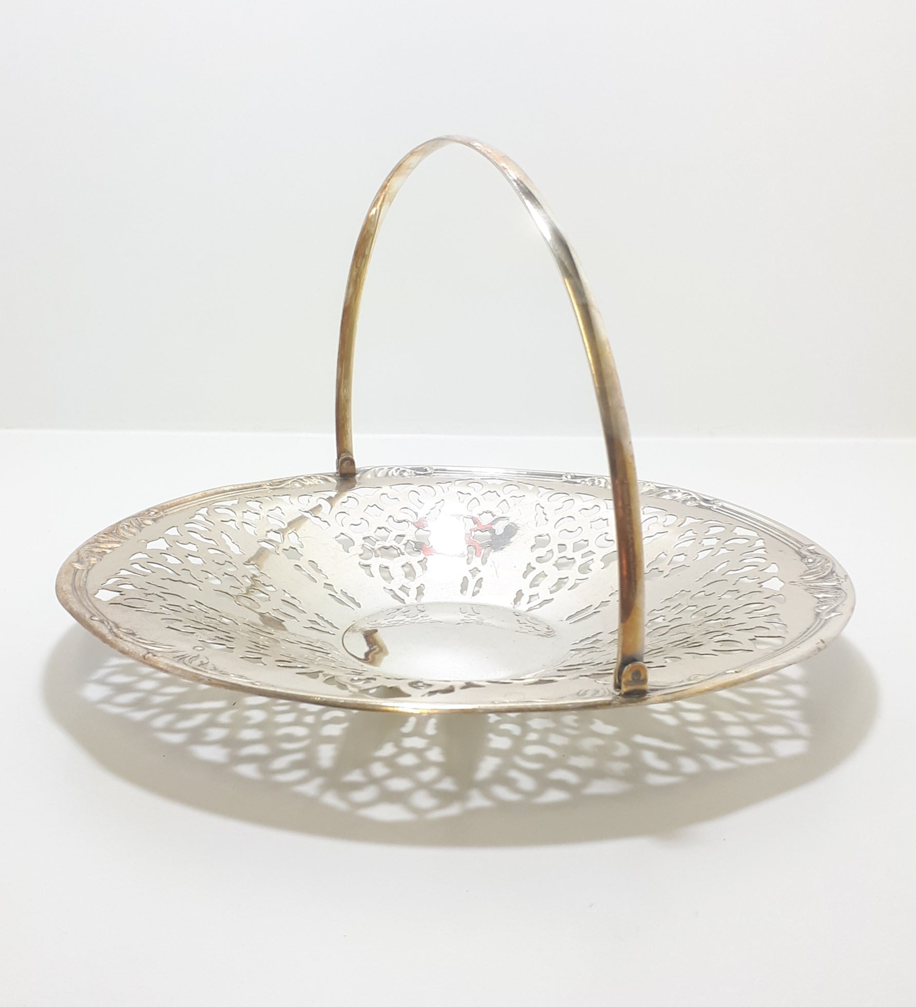 Yeoman EPNS Silver Plated Reticulated Pierced Metal Basket With Swing Handle