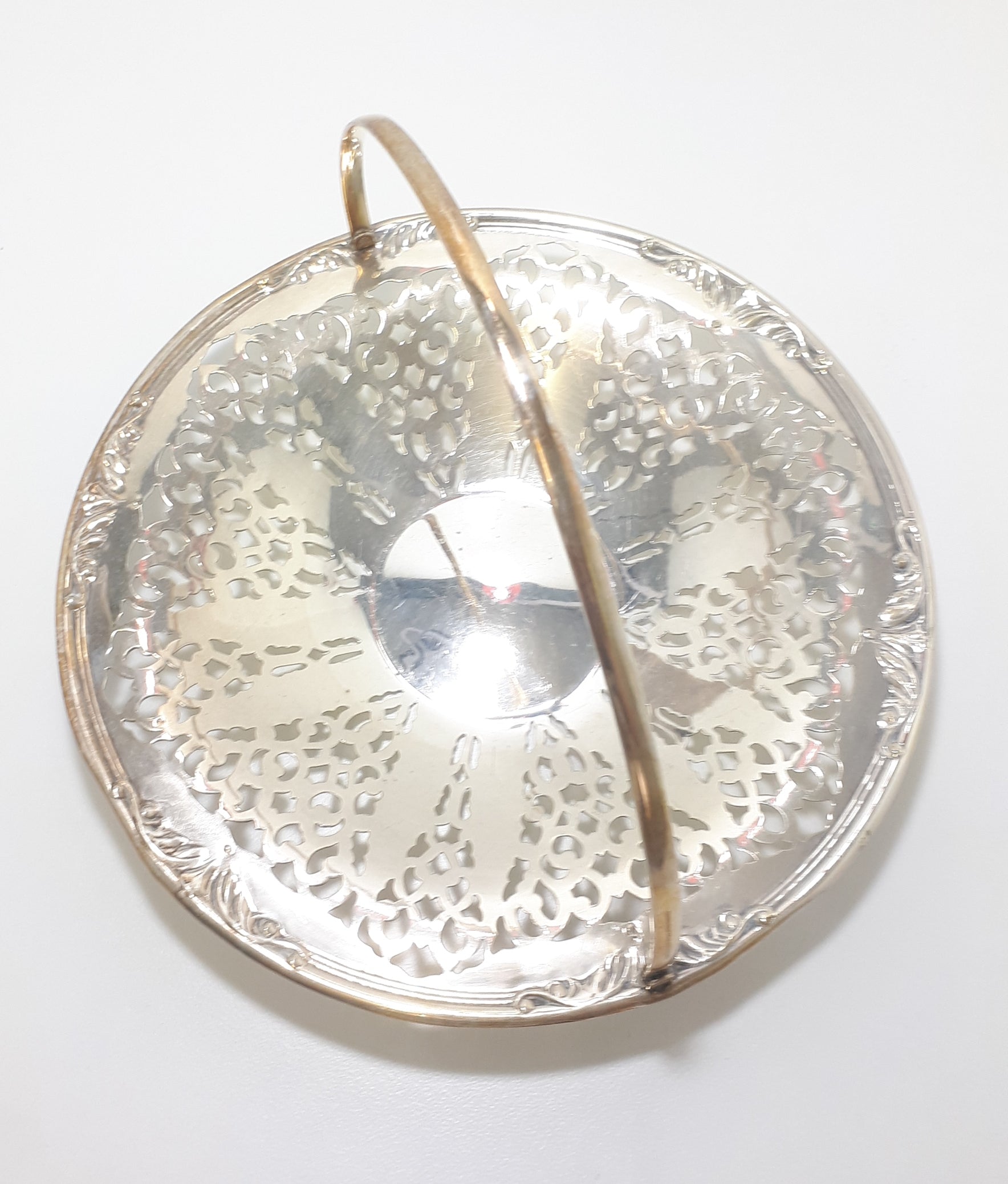 Yeoman EPNS Silver Plated Reticulated Pierced Metal Basket With Swing Handle