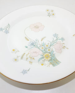1977-1990 Royal Doulton Collectable Fine Porcelain Dinner Plate