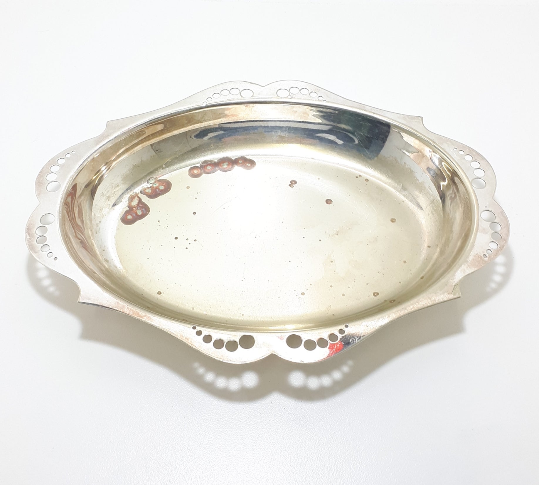 Vintage Oval Shaped Silver Plated Yeoman Serving Dish