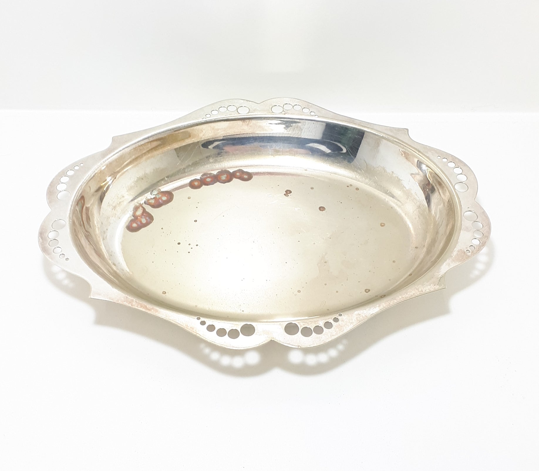 Vintage Oval Shaped Silver Plated Yeoman Serving Dish