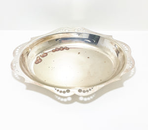 Vintage Oval Shaped Silver Plated Yeoman Serving Dish