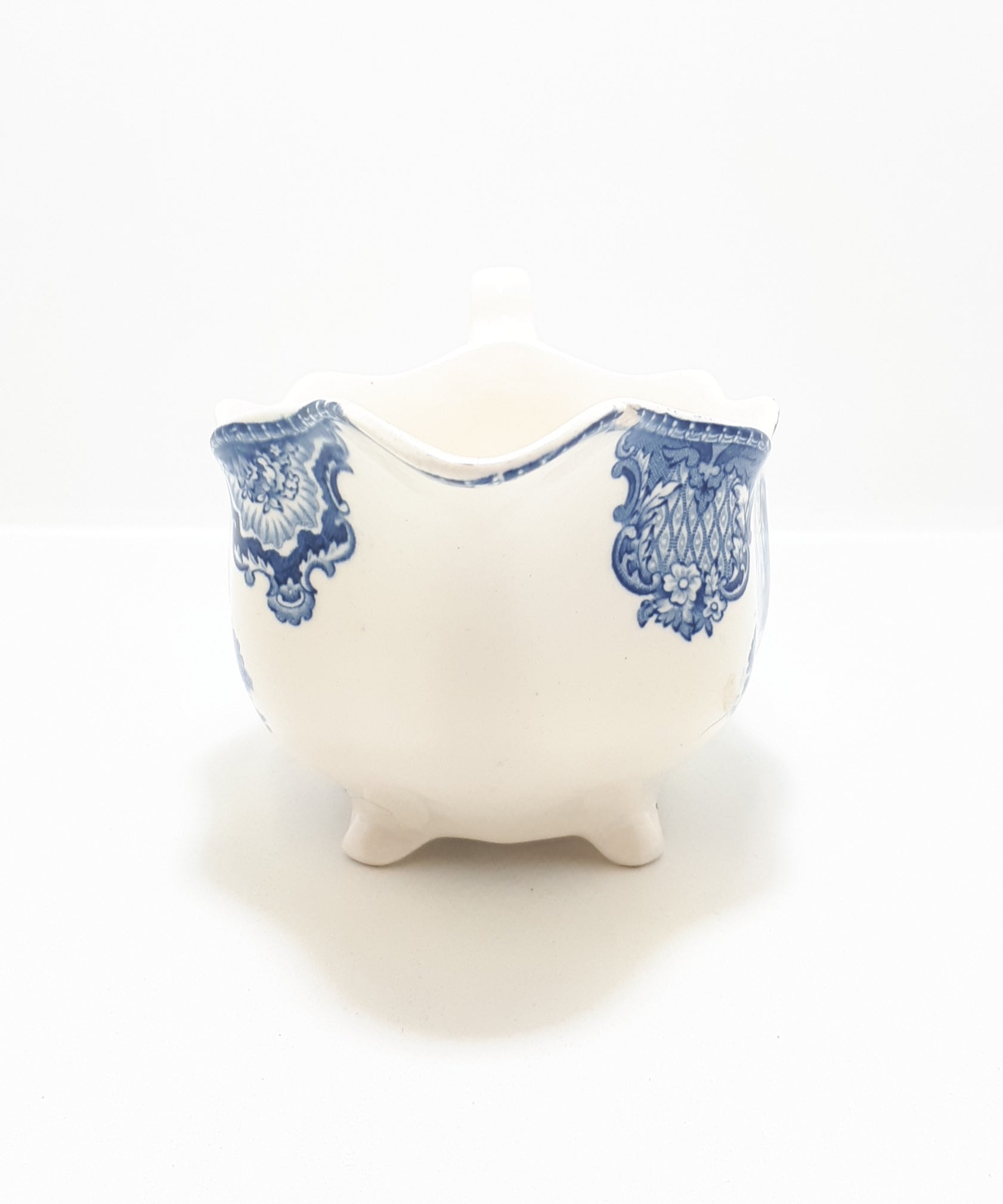 Ceramic Johnson Bros “Old Britain Castles” Blue Sauce / Gravy Boat