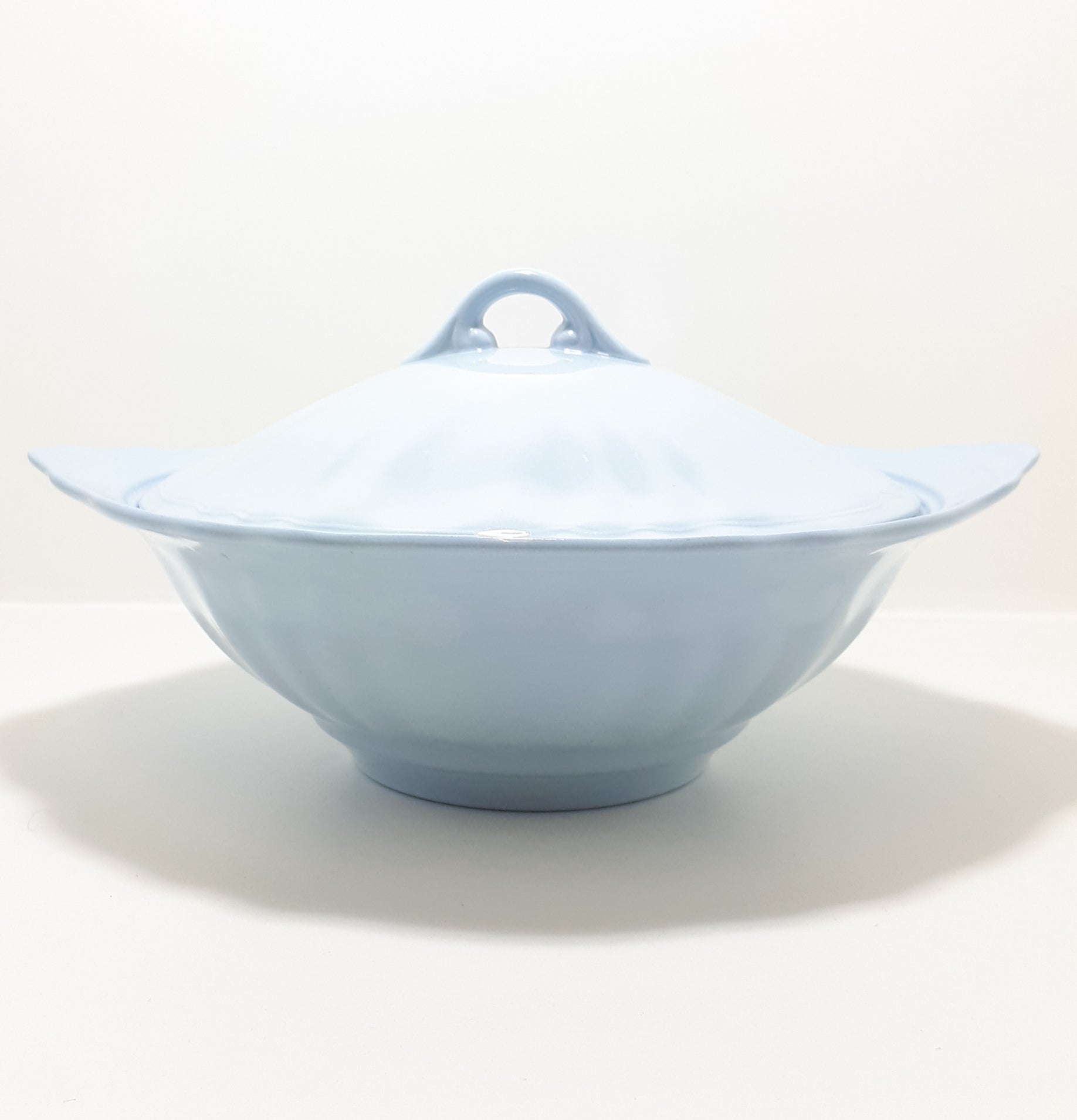 Vintage 1940’s J&G Meakin Sky Blue Vegetable Tureen – Celeste Pattern