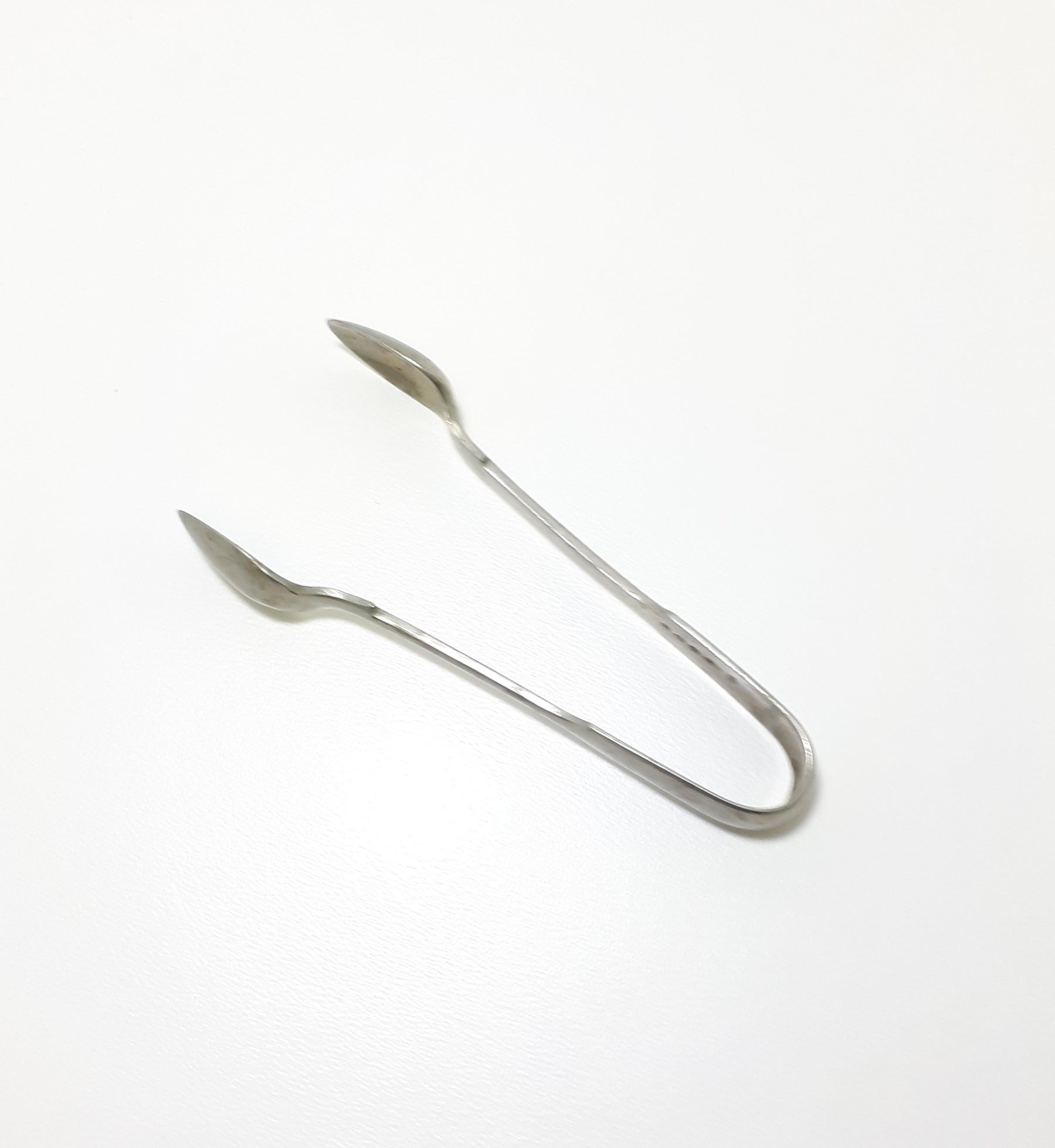 1855-1900 Antique Silver Plated Charles Ellis & Co. Sheffield Sugar Nips / Tong