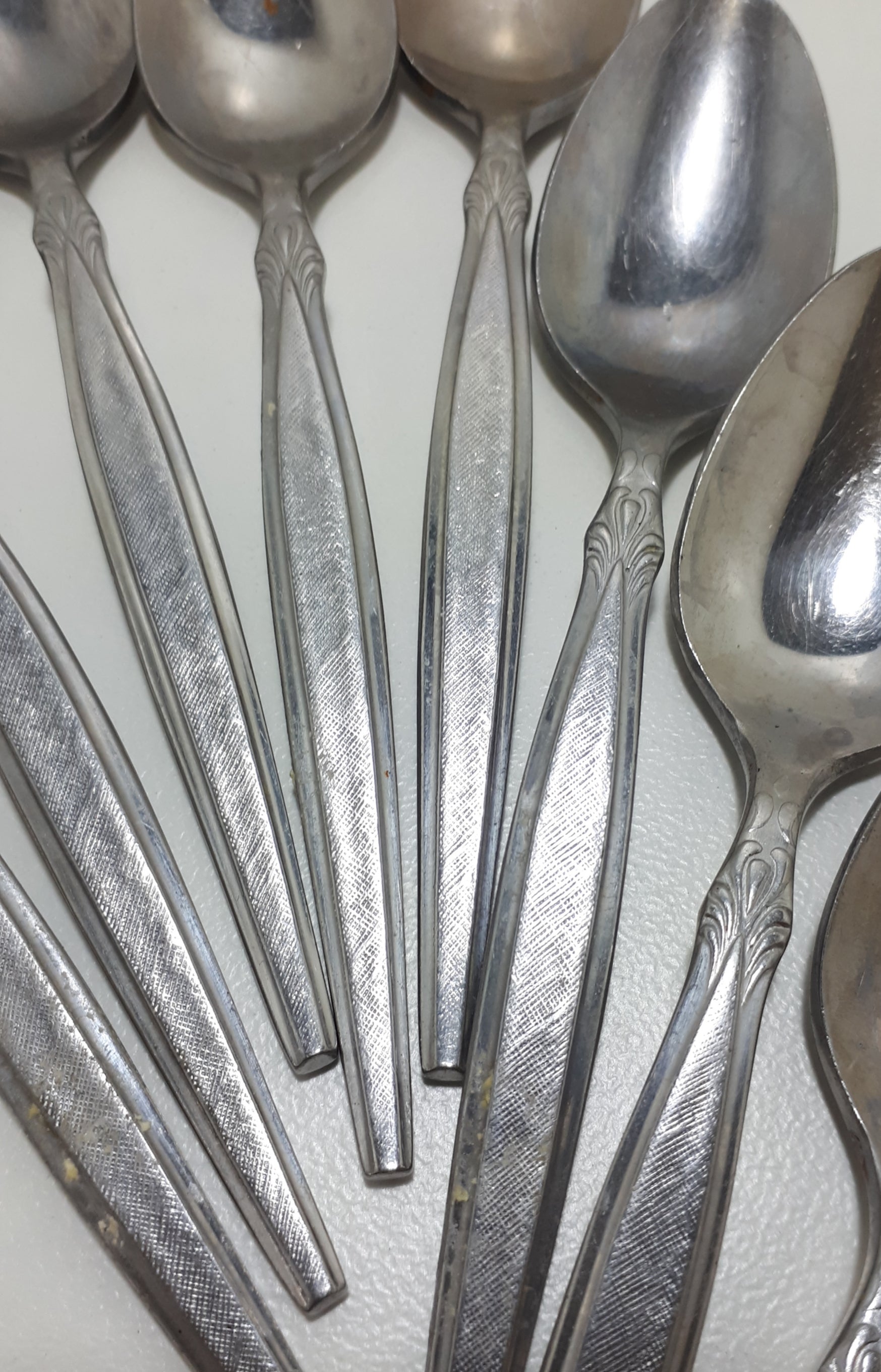 Vintage Set Of 8 Eetrite Stainless Steel Tea Spoons – Peeress Handle Design