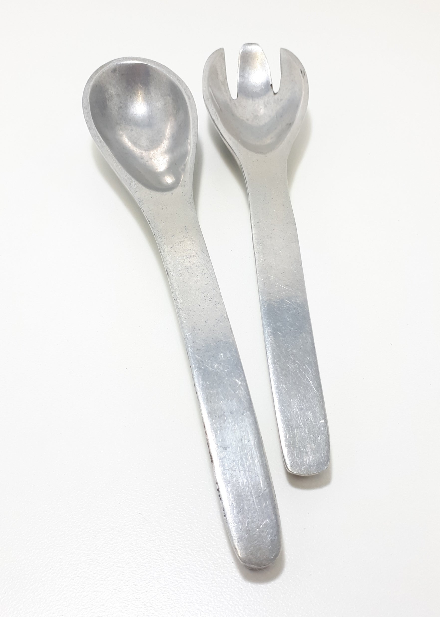 Contemporary Set Of Designer Salad Servers (Aluminium Like)