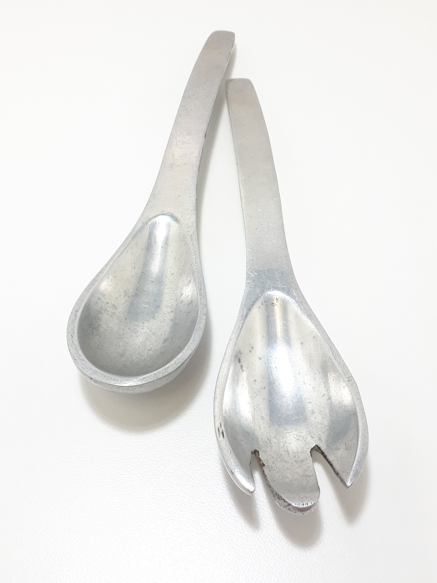 Contemporary Set Of Designer Salad Servers (Aluminium Like)