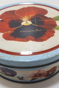 Collectable Vintage Biscuit Tin – Romantic Flowers