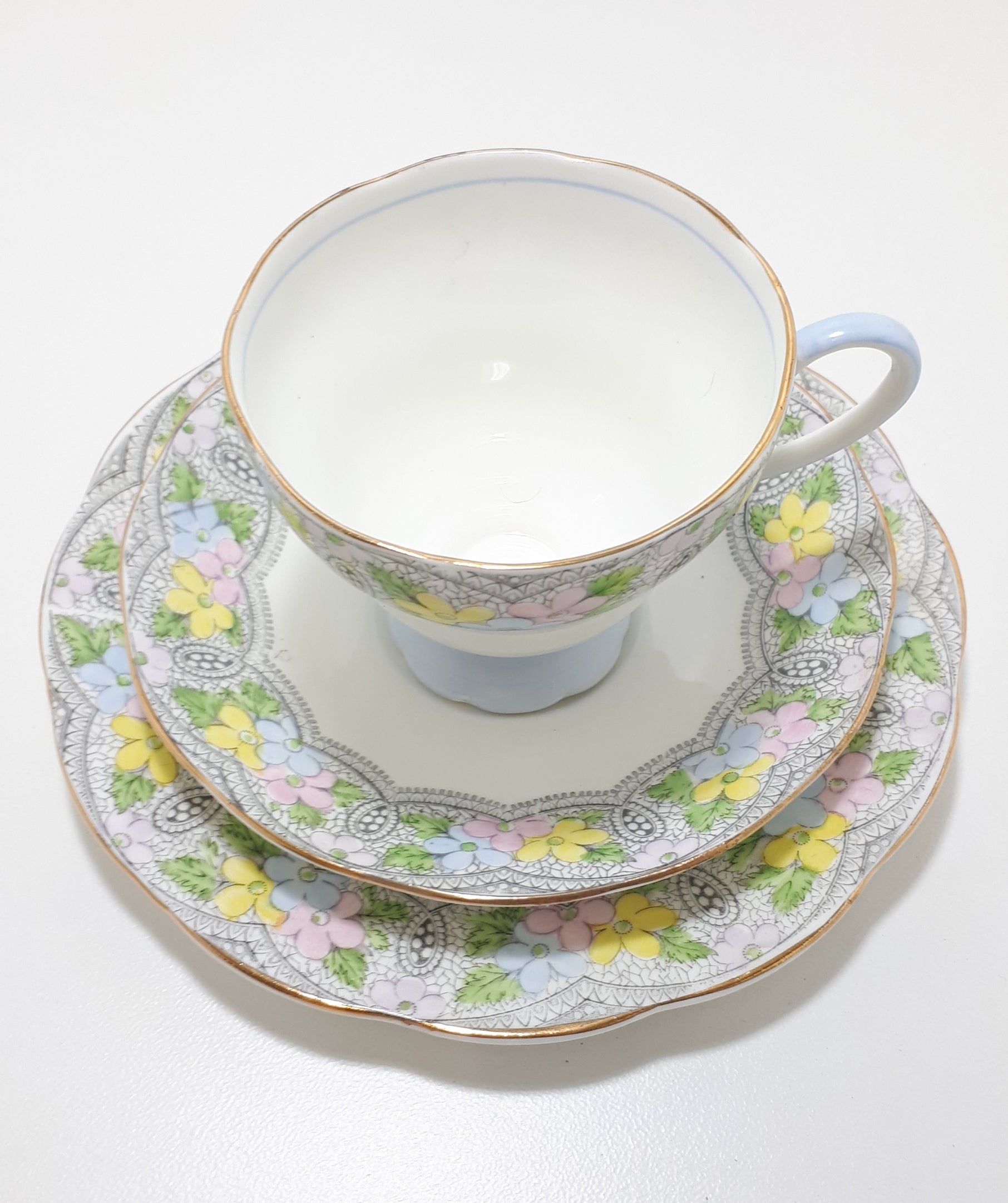 Rare Vintage 1930 – 1940’s Set of Salisbury Fine Bone China Tea Trios (Cups, Saucers & Tea Plates) & Biscuit Plate