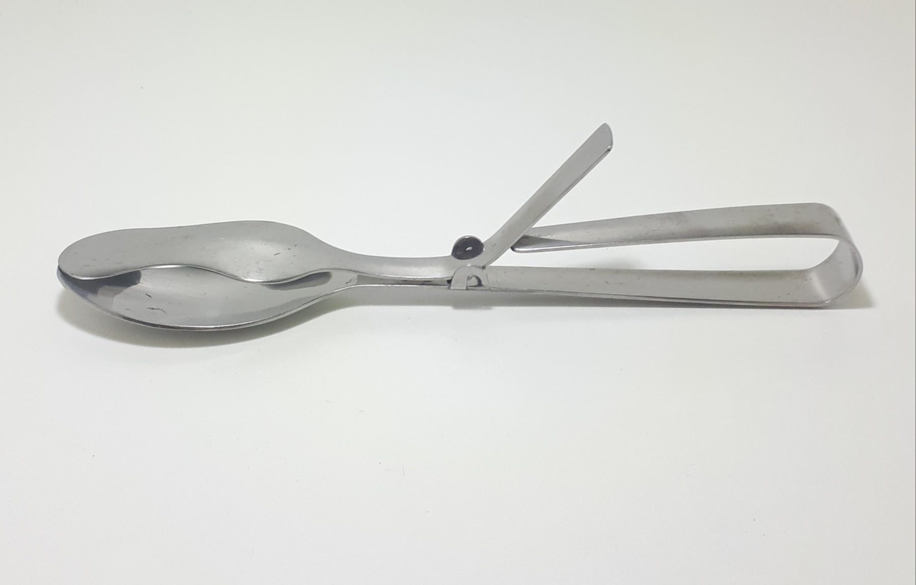 Stainless Steel Tensile Action Salad Tong