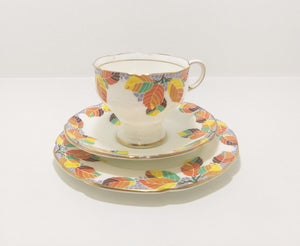 Exquisite Vintage Paragon China Tea Trio – Pattern No. X3167 (Untraceable)