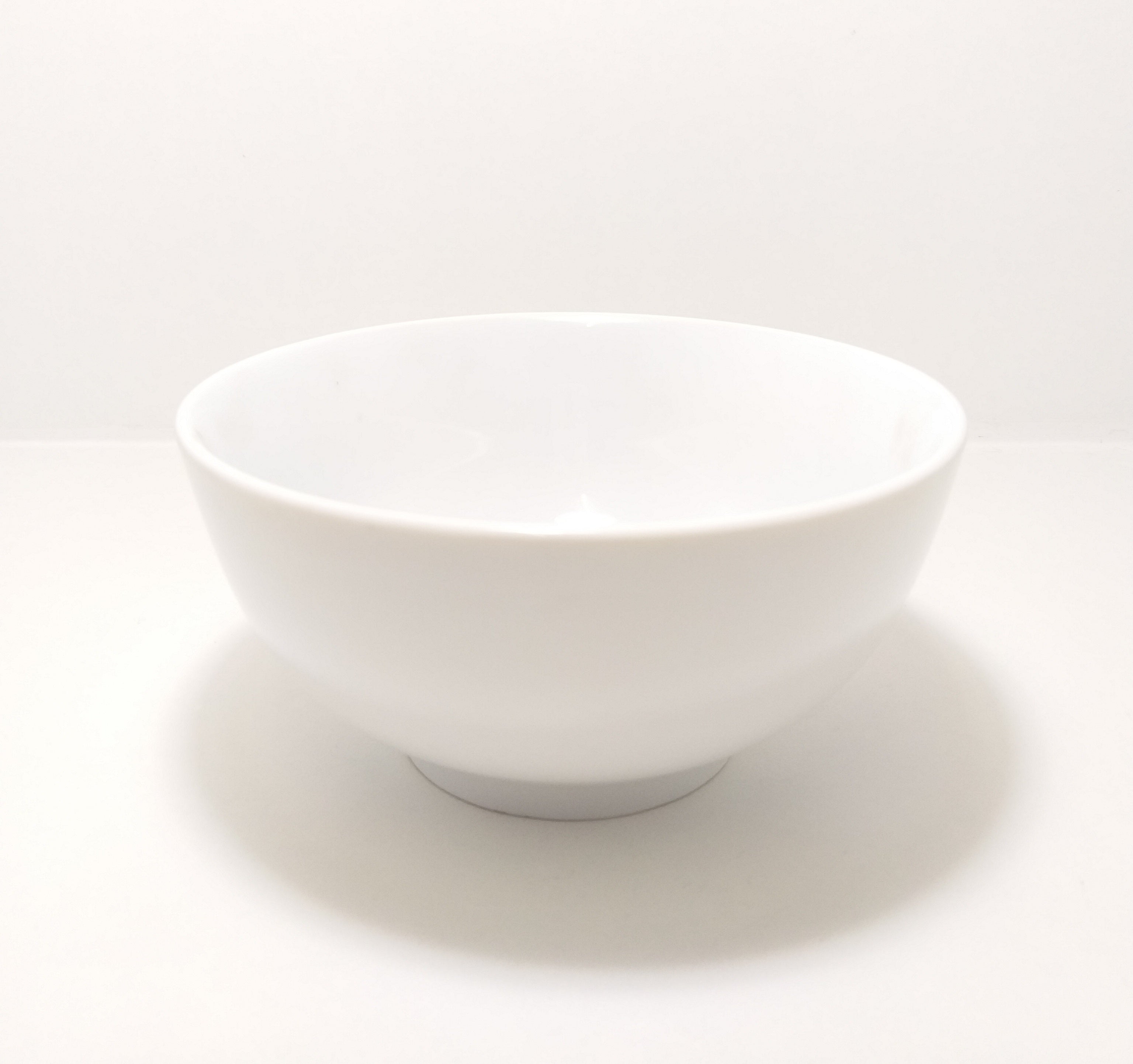 Contemporary Classic White Kitchen Confidential Bowl