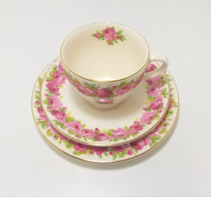 Vintage 1940’s Royal Doulton Fine Porcelain Tea Trio – Raby Rose Pattern D5533