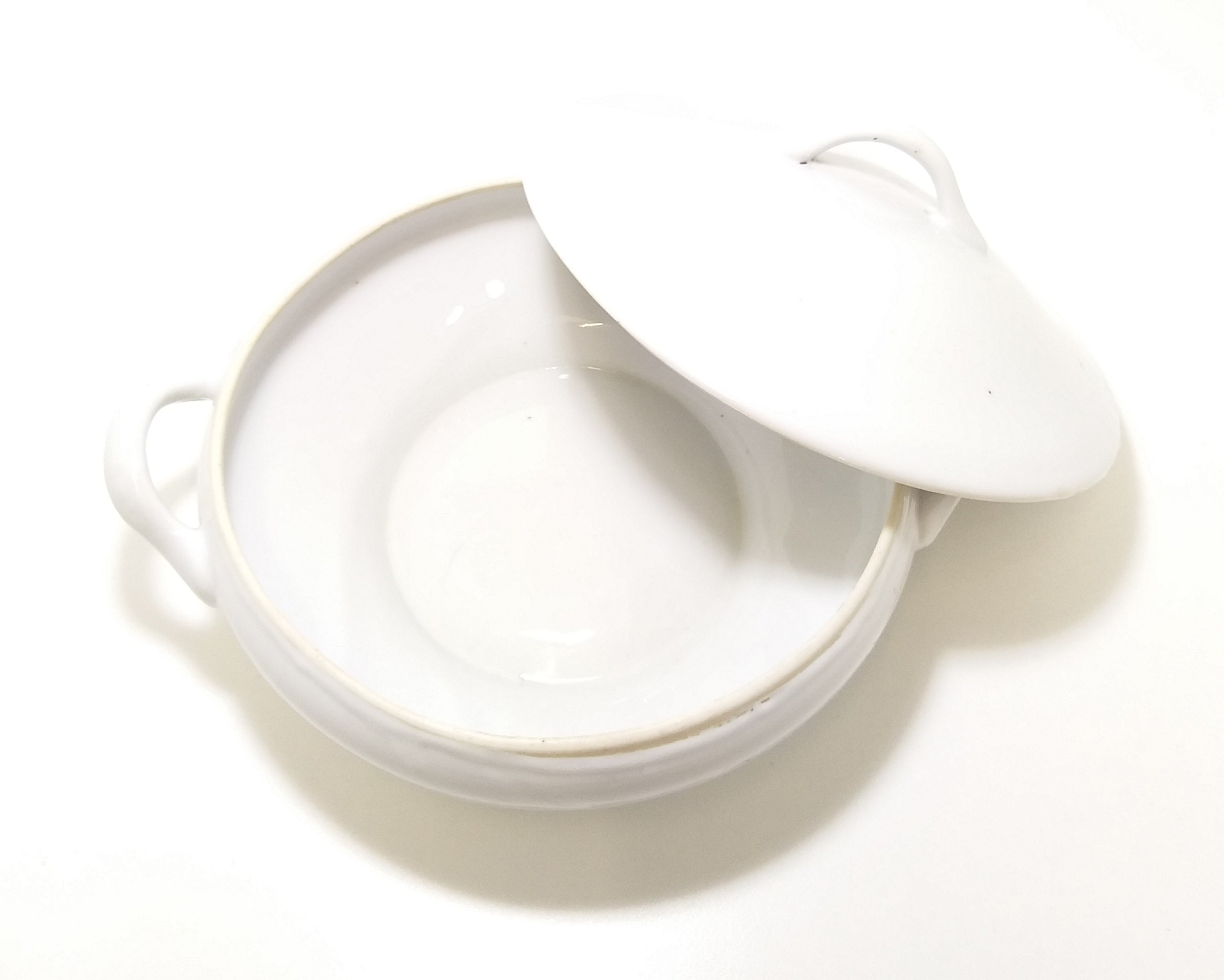 Antique Standard White & Glazed Porcelain Soup / Vegetable Tureen