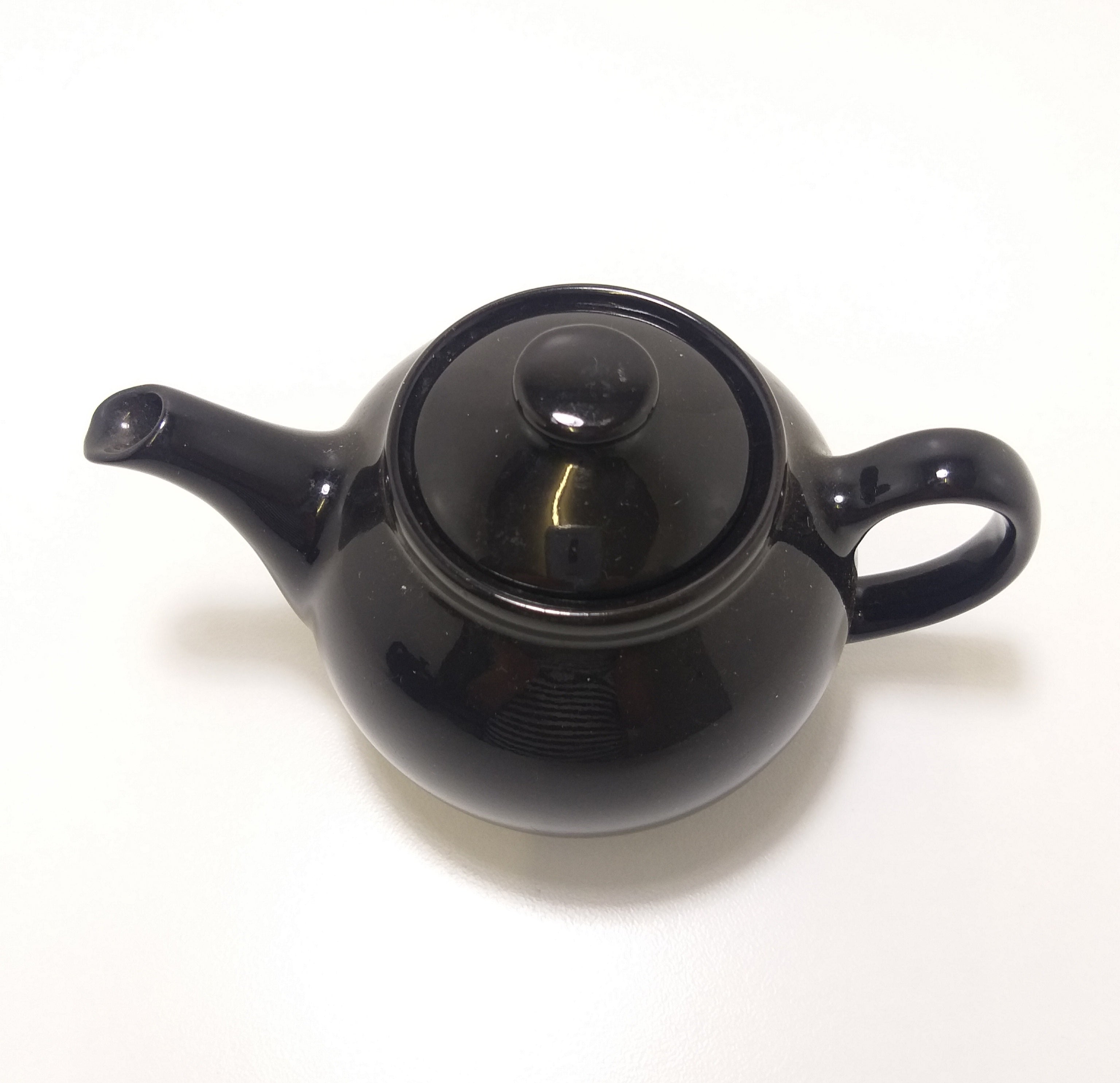 Glossy Black Tea-For-One Tea Pot