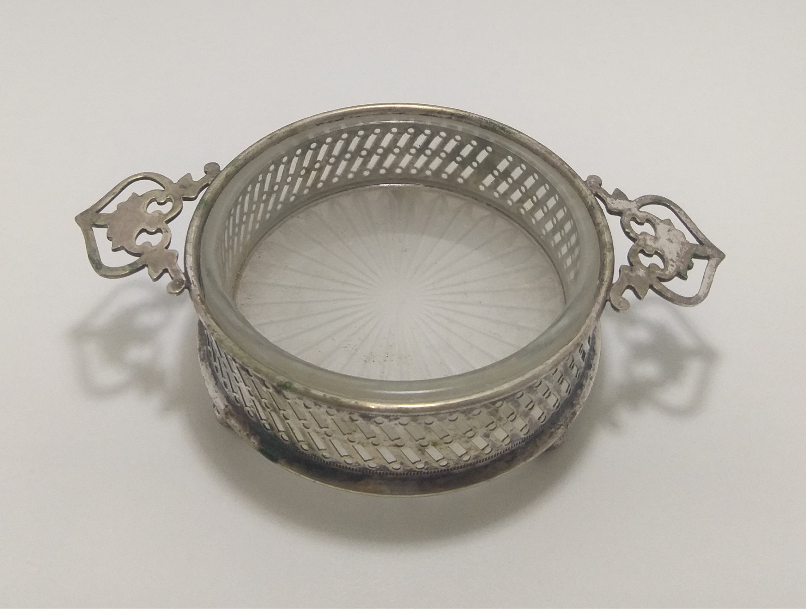 Small Rare & Antique (Late 1800’s) Davis & Sons, Glasgow Silver Plated Pierced Dish With Removable Glass Liner