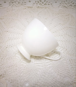 Fine Porcelain White Tea Cup