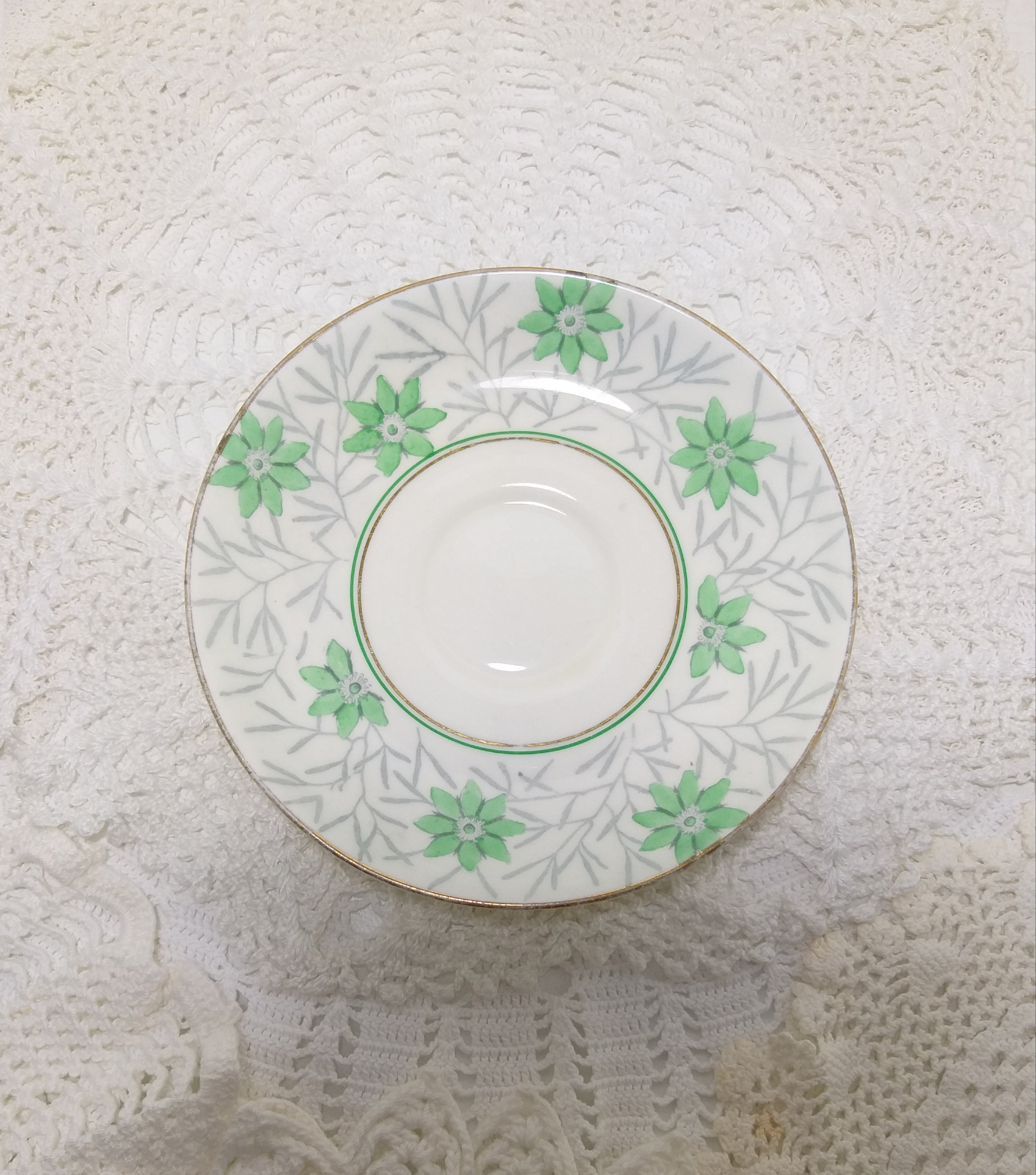 Vintage Royal Doulton Saucer – Pattern H4717