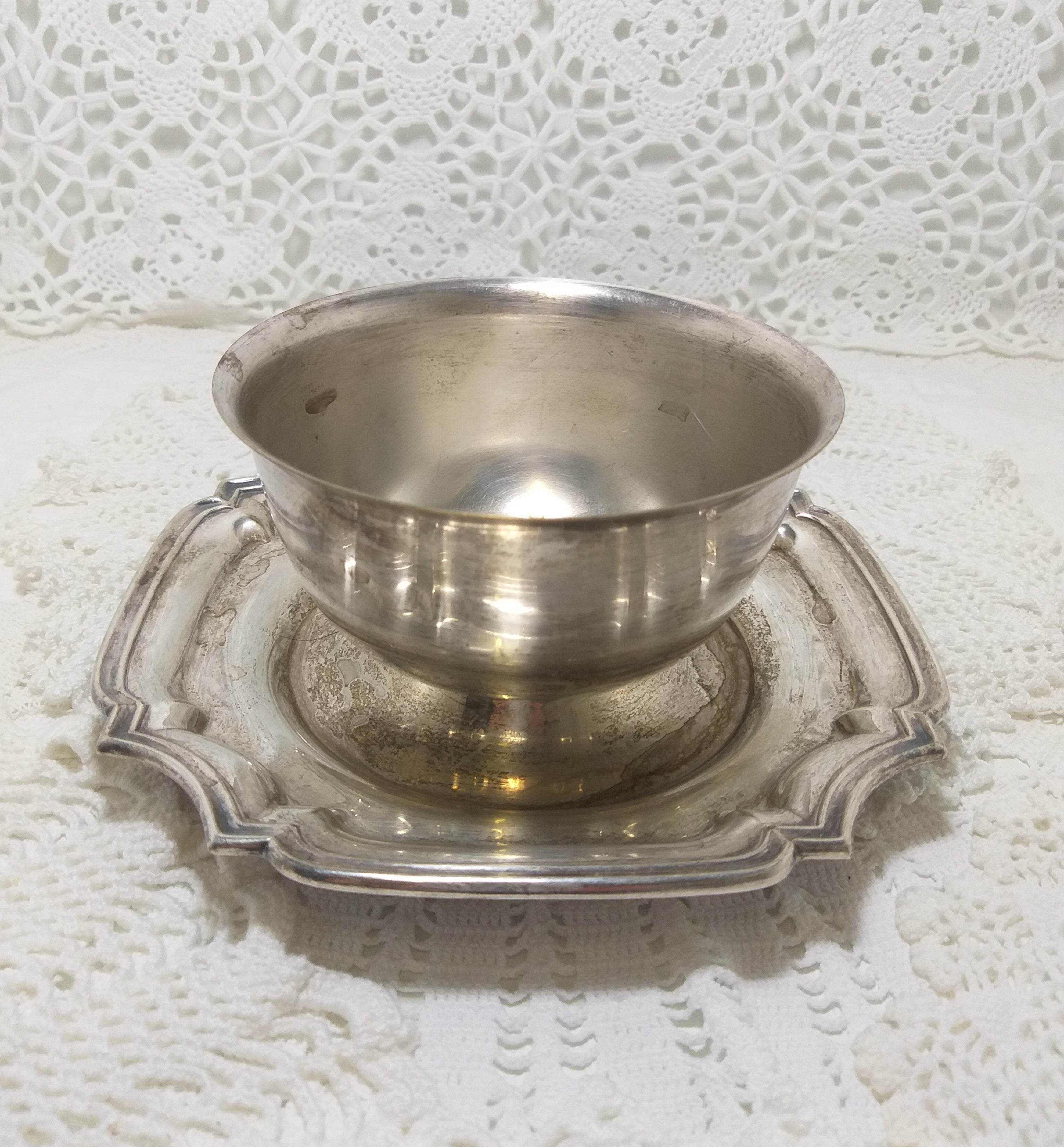Large Vintage Open Silver Plated Sugar Bowl / Sauce Bowl With Attached Tray