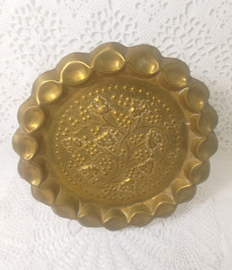 Vintage Brass Decorative Wall Plate With Berries & Vine Leaf Motifs