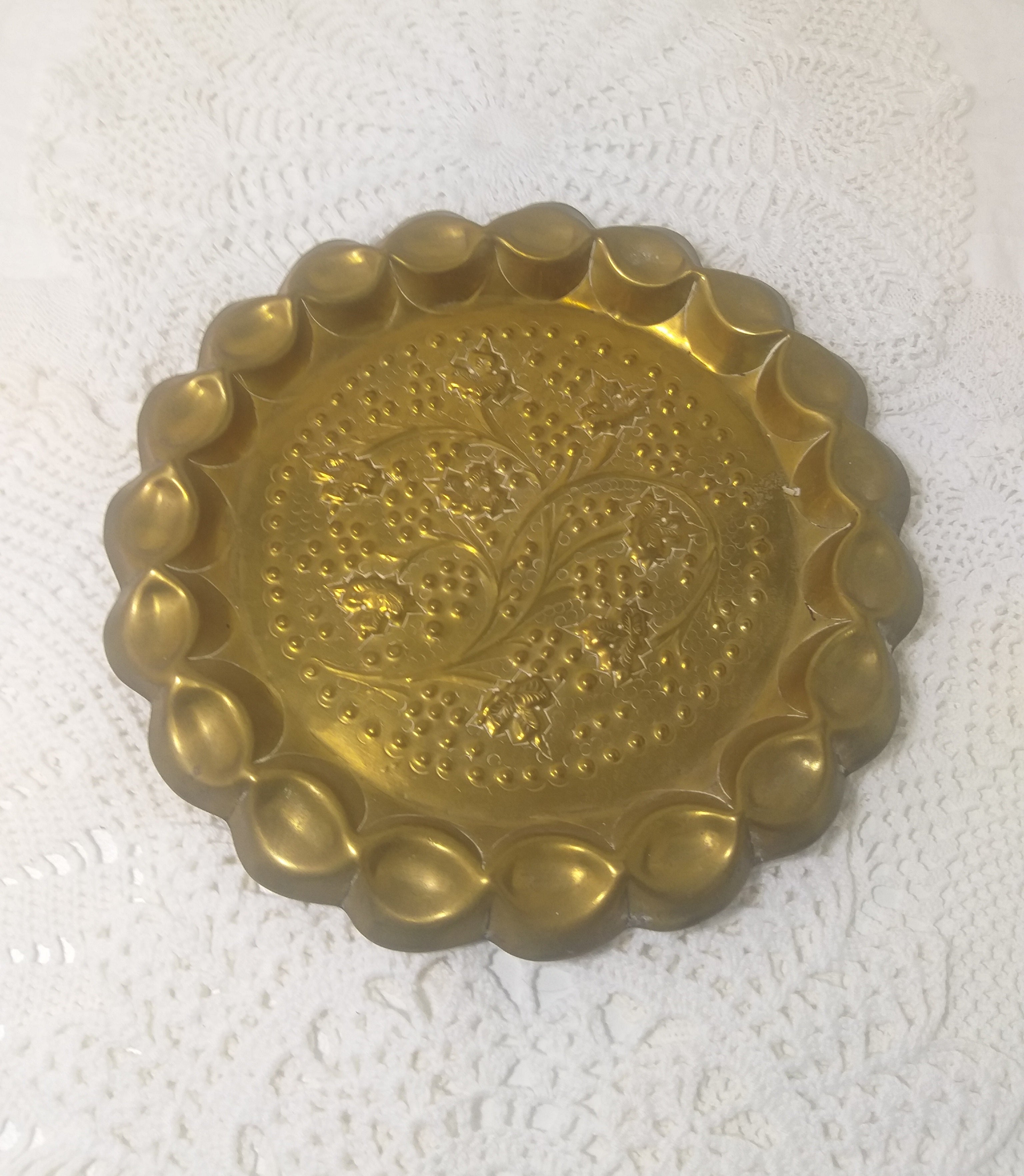 Vintage Brass Decorative Wall Plate With Berries & Vine Leaf Motifs