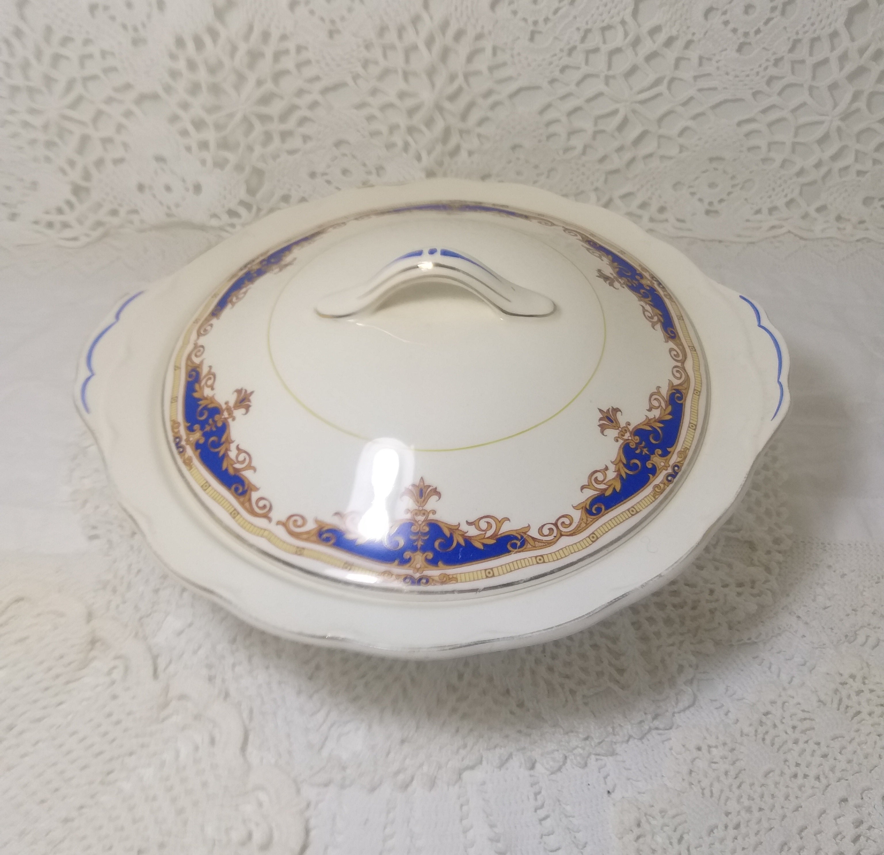 1936-1954 Vintage W.H. Grindley Cream Petal Porcelain Lidded Vegetable Tureen – Janique Pattern