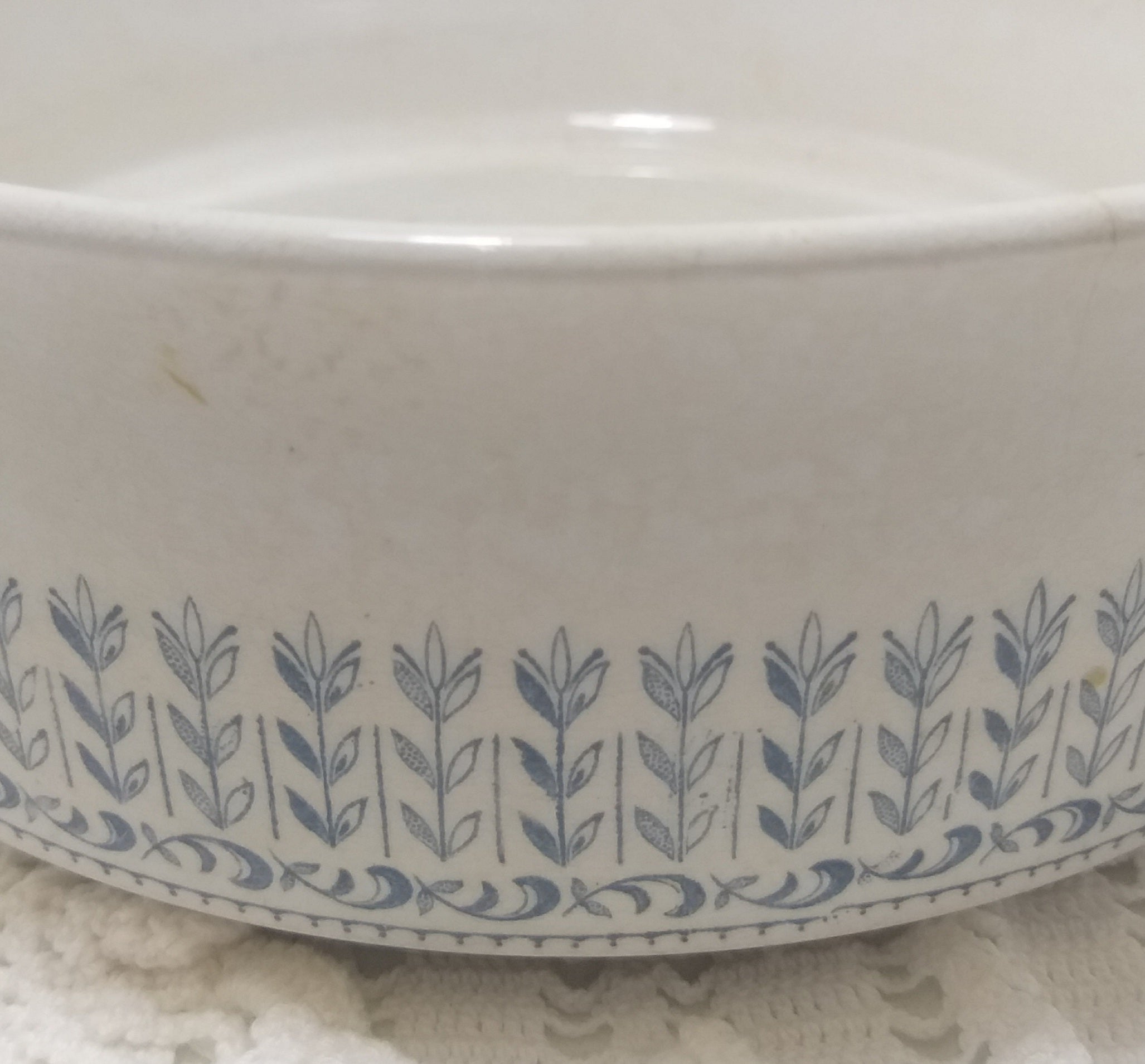 Vintage 1960’s Alfred Clough Ltd. Ironstone Casserole Dish – Rare Melody Pattern