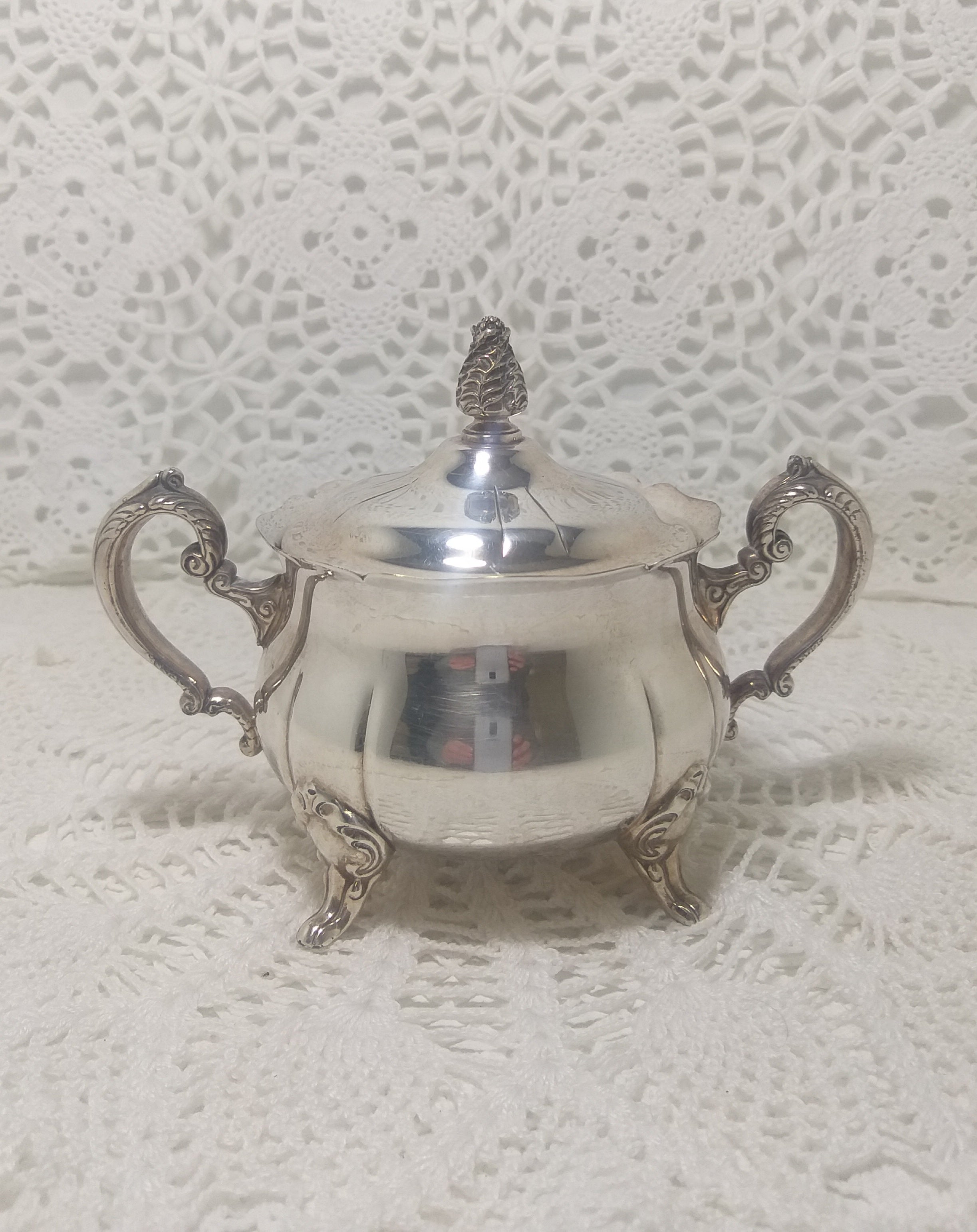 Vintage 1960’s-1970’s Lidded Silver Plated Sugar Bowl With Twin Handles