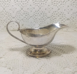 Vintage Silver Plated Gravy / Sauce Boat