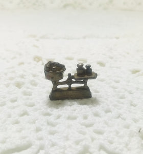 Collectable Printers Tray Miniature – Brass Scale With Weights
