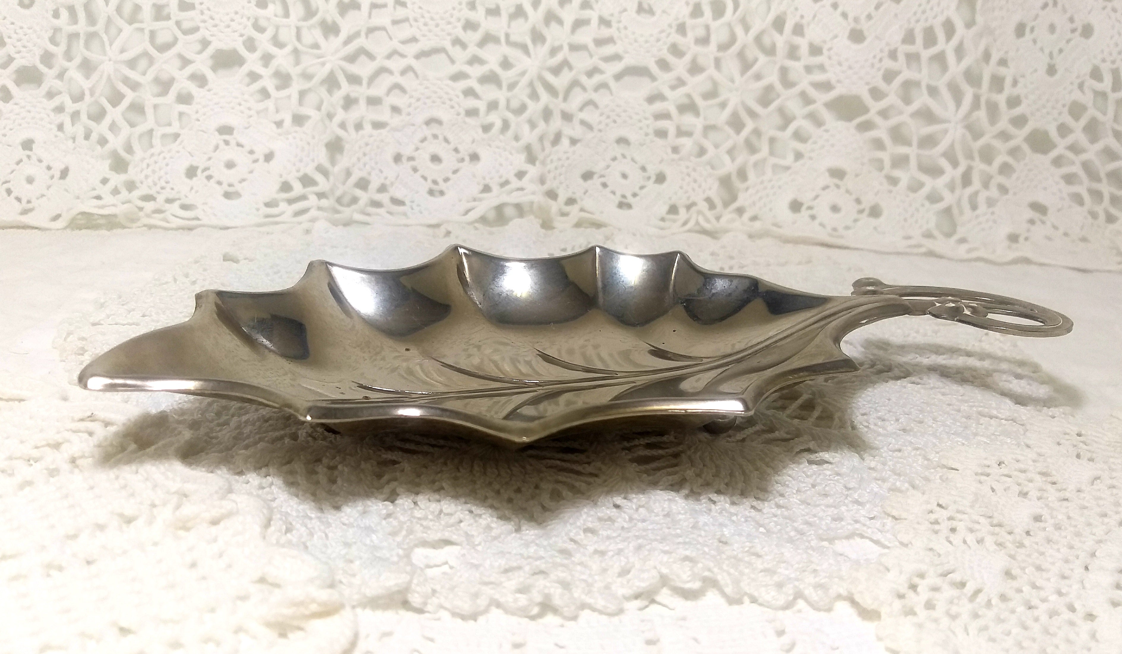 Vintage Hugo Silver Plated Dish – Leaf Design On Ball Feet