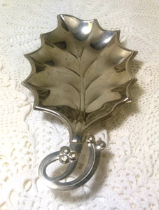 Vintage Hugo Silver Plated Dish – Leaf Design On Ball Feet