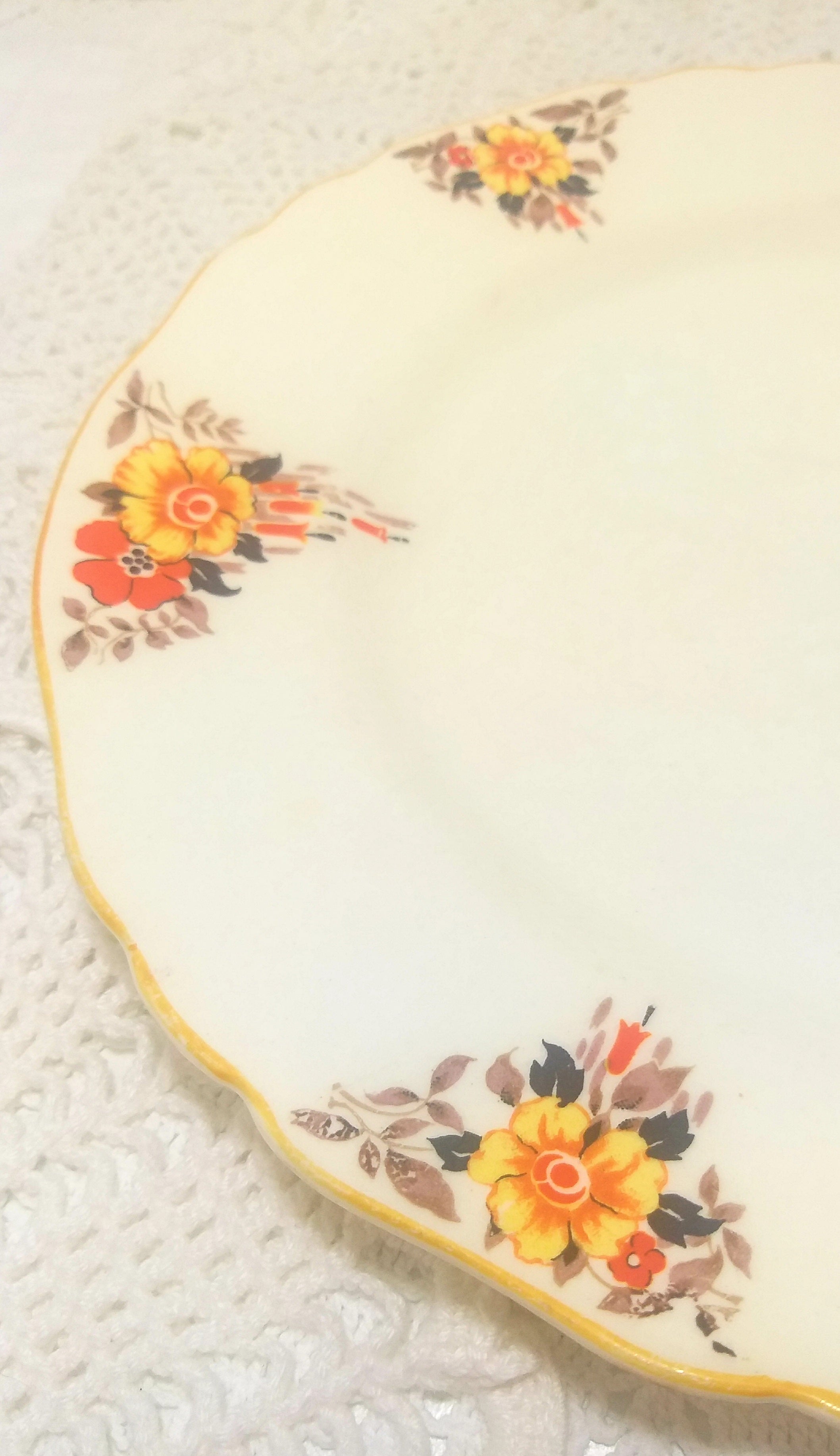 Alfred Meakin Salad Plate – Fawnleas Pattern