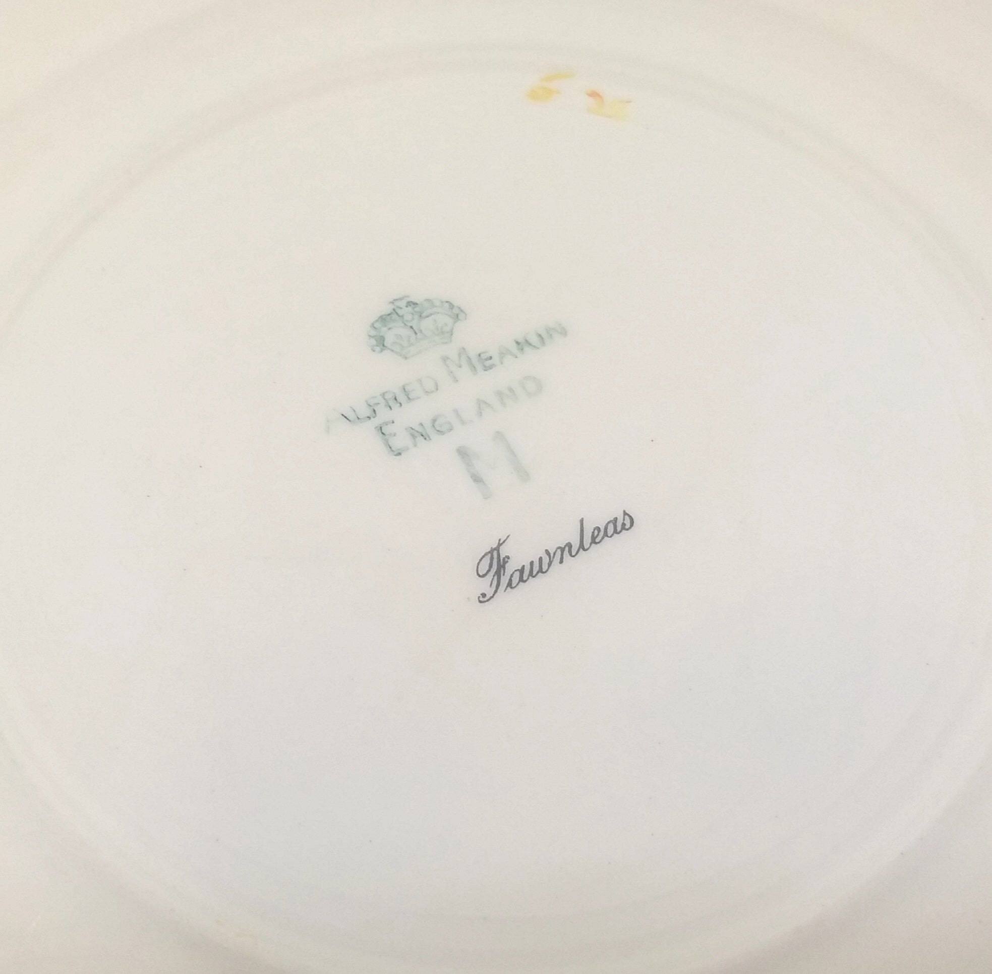 Alfred Meakin Salad Plate – Fawnleas Pattern
