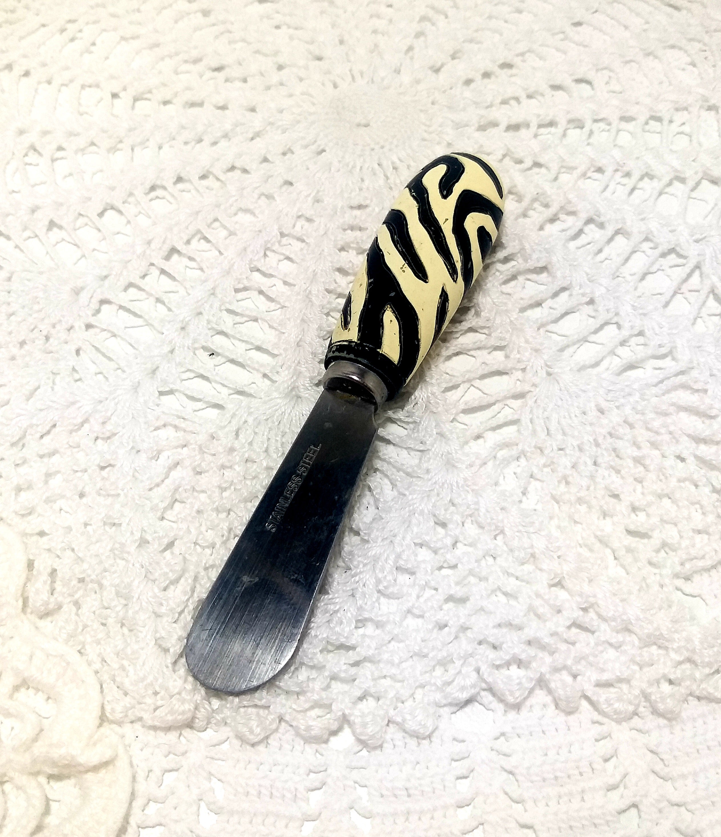 Stainless Steel Pate Knife With Zebra Patterned Handle