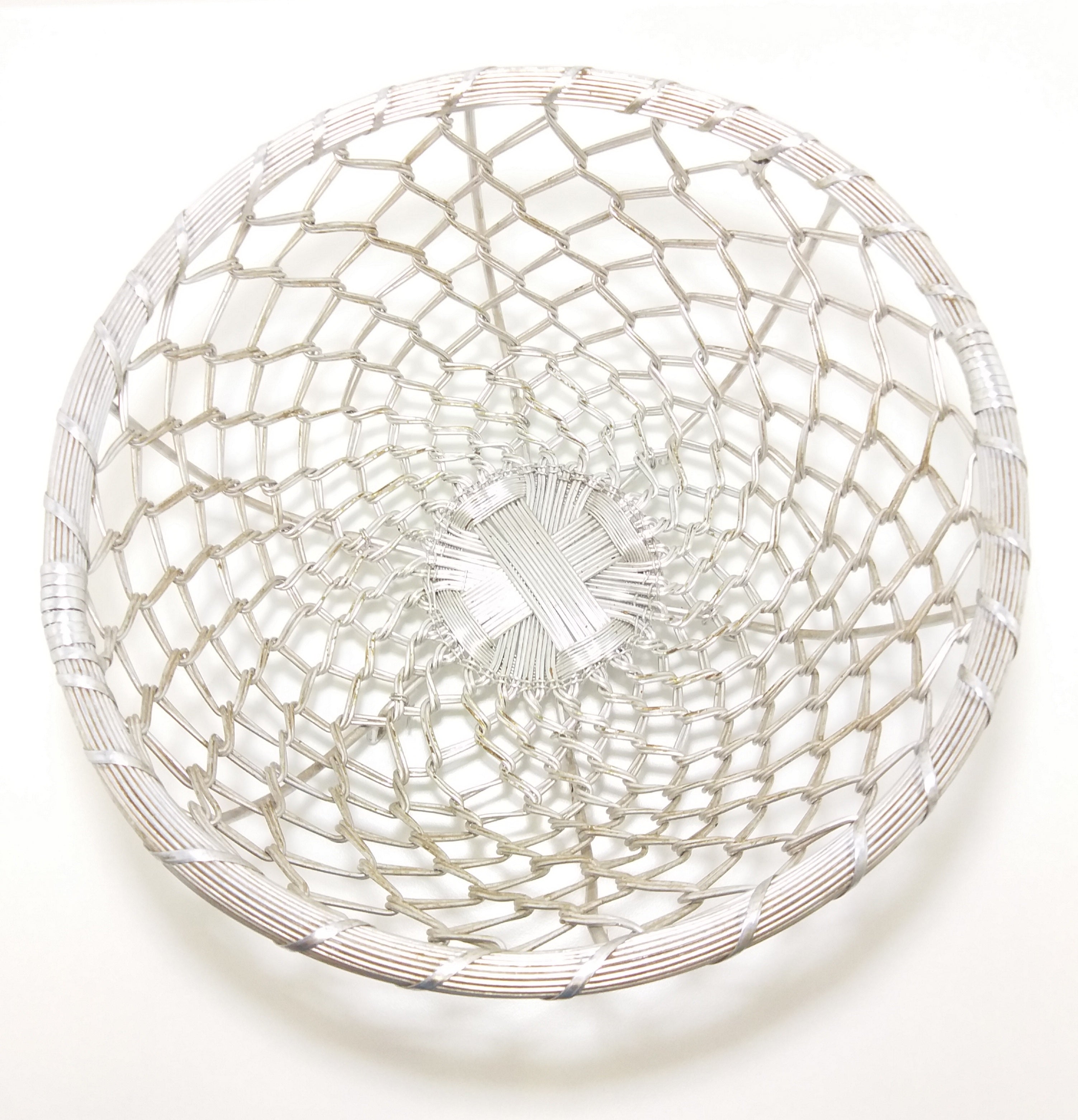 Large Handmade Metal Wire Fruit Display Basket With Feet