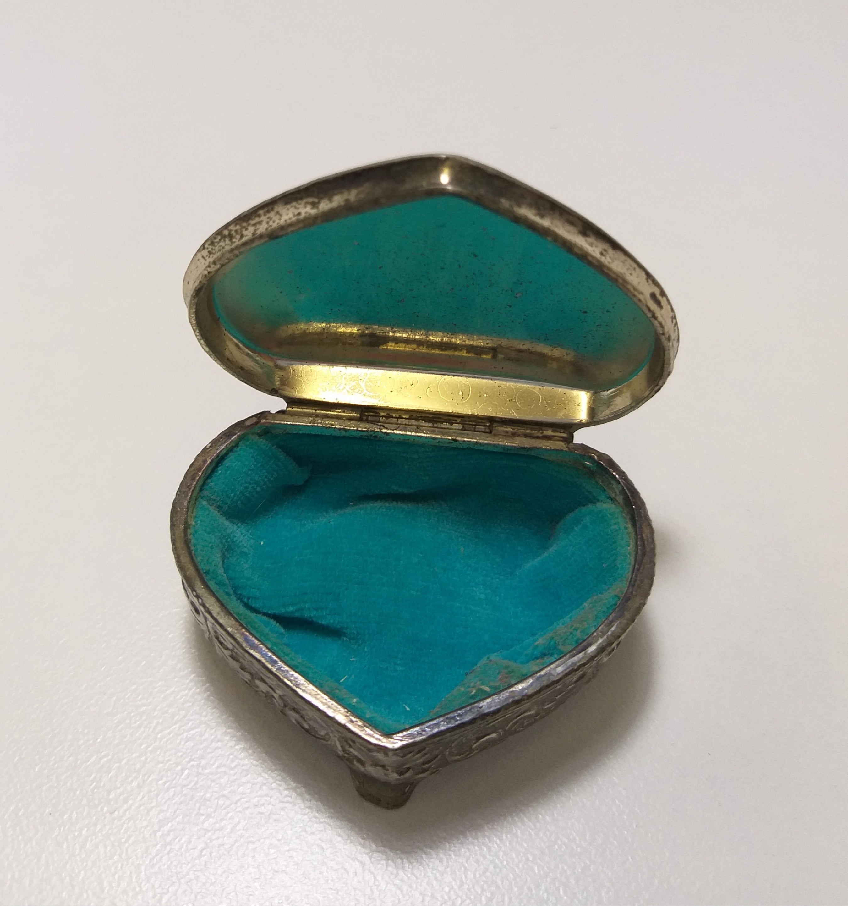 Small & Heavy Vintage Heart Shaped Silver Plated Trinket Box
