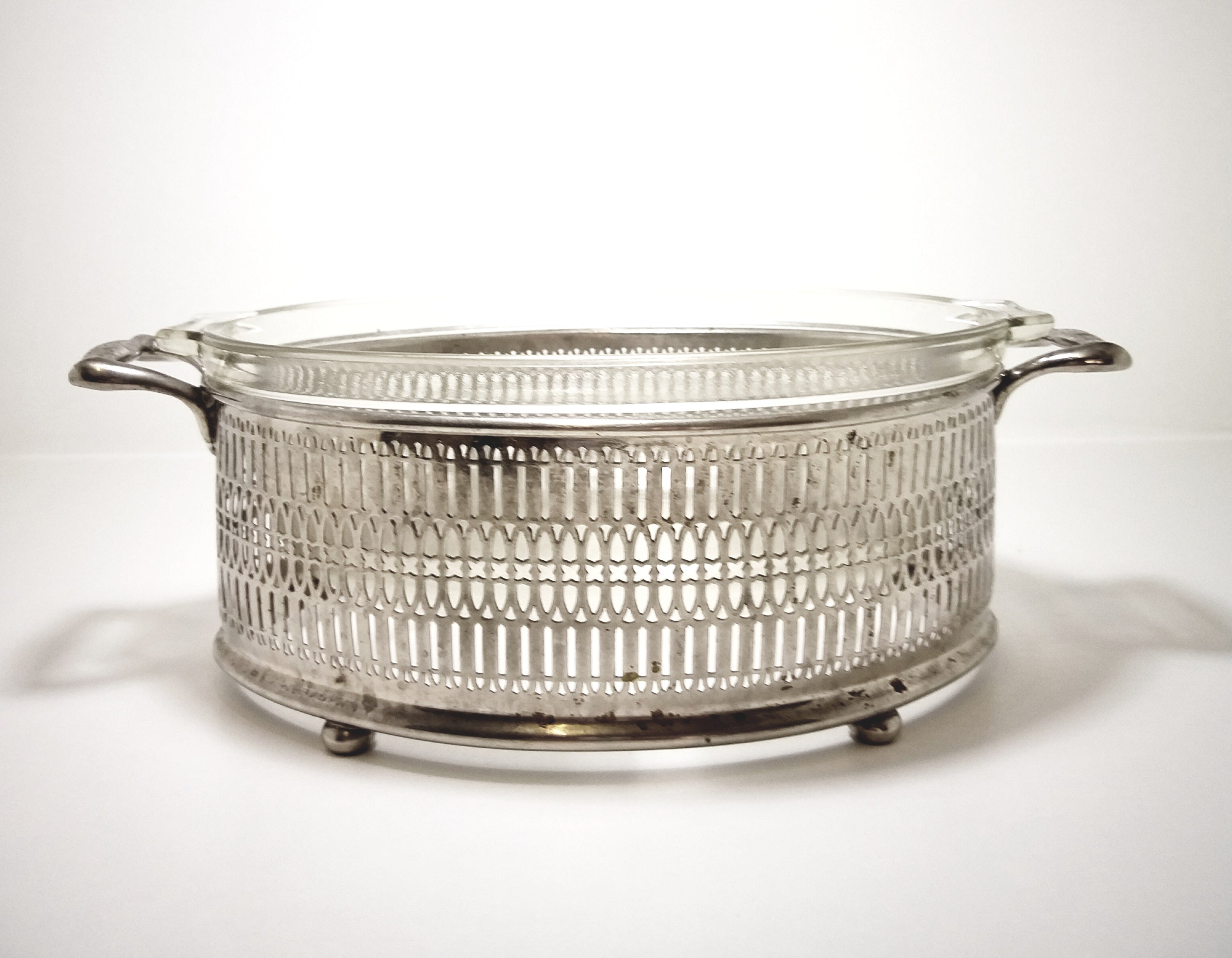 Vintage “Universal” Silver Plated Oval Casserole Stand & 1960’s-1970’s Glass Pyrex Casserole Dish