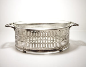 Vintage “Universal” Silver Plated Oval Casserole Stand & 1960’s-1970’s Glass Pyrex Casserole Dish