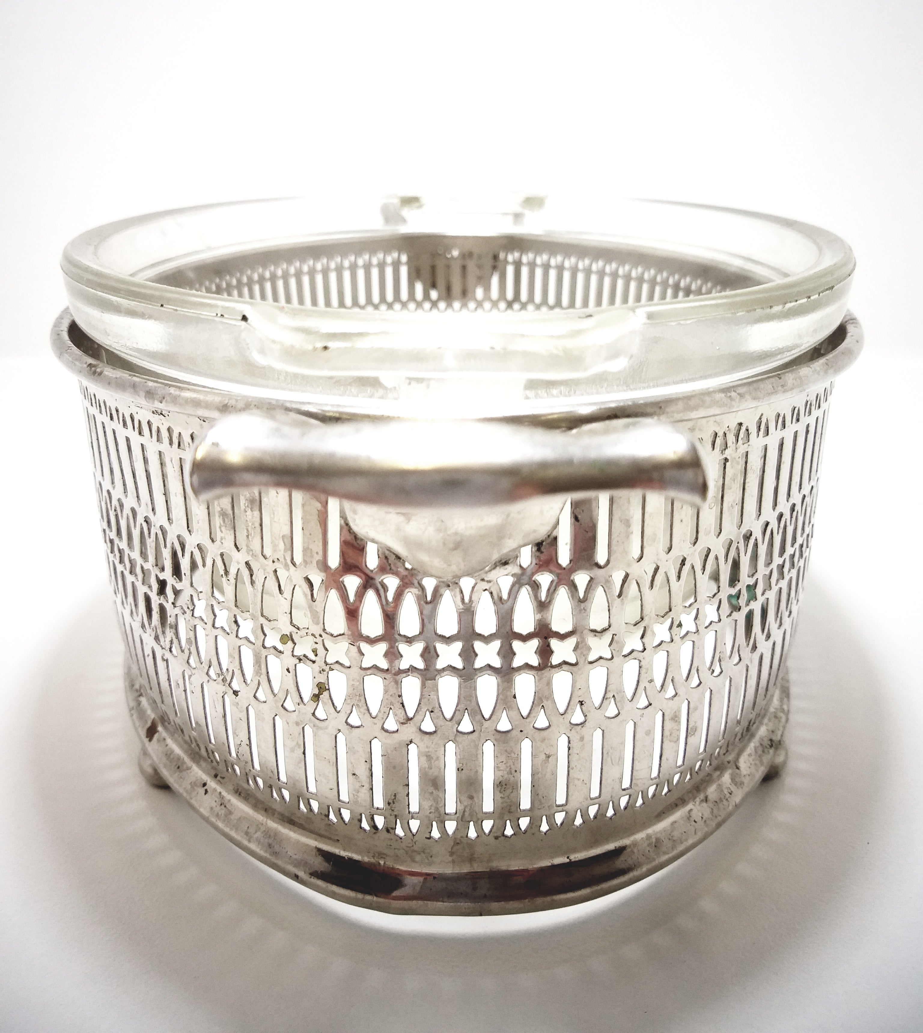 Vintage “Universal” Silver Plated Oval Casserole Stand & 1960’s-1970’s Glass Pyrex Casserole Dish