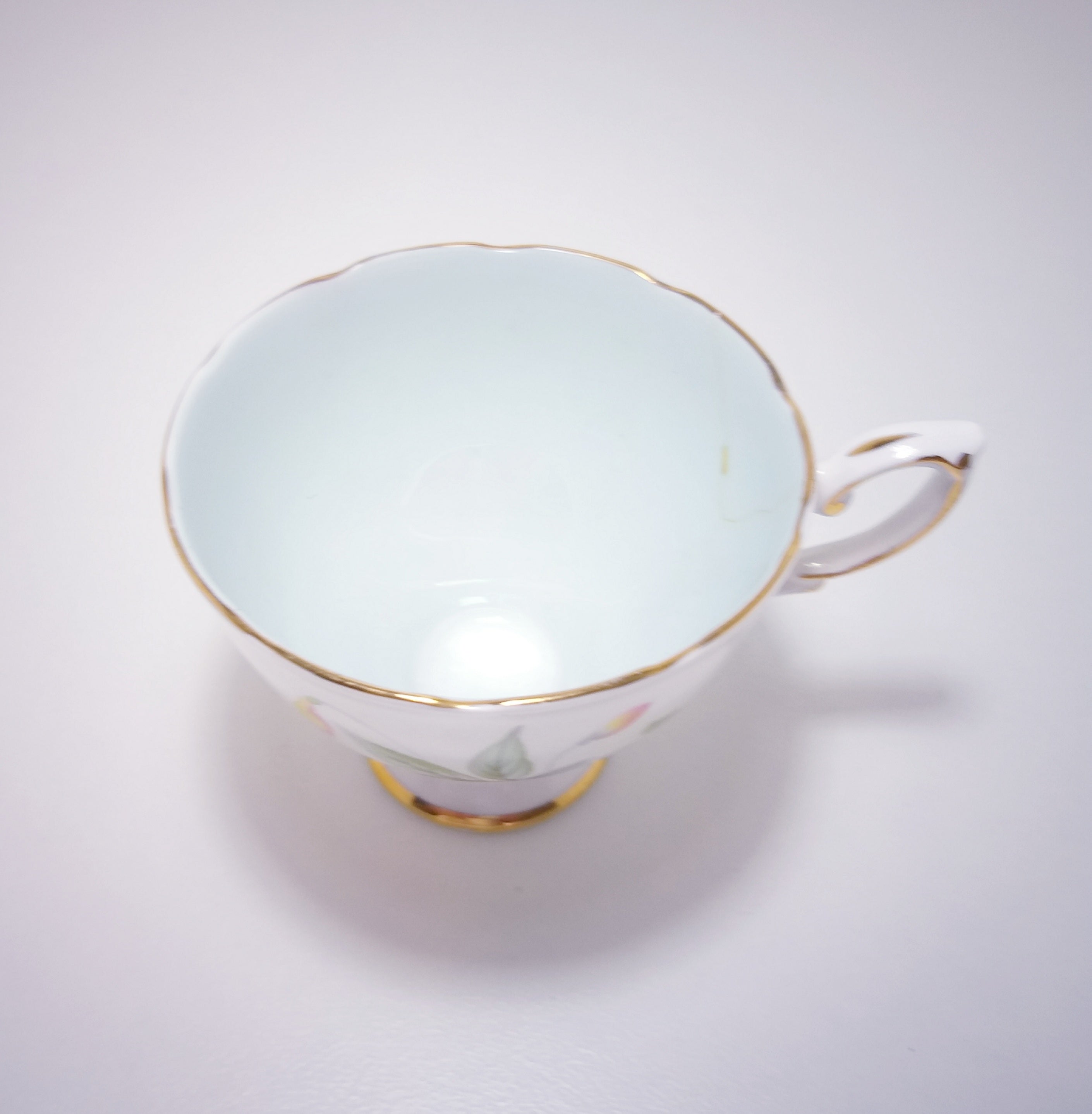 Vintage Royal Standard Tea Cup – Fuchsia Pattern 3057