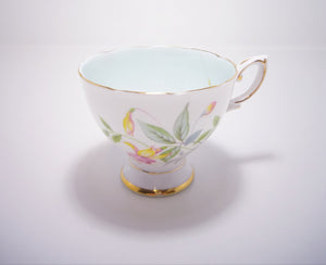 Vintage Royal Standard Tea Cup – Fuchsia Pattern 3057