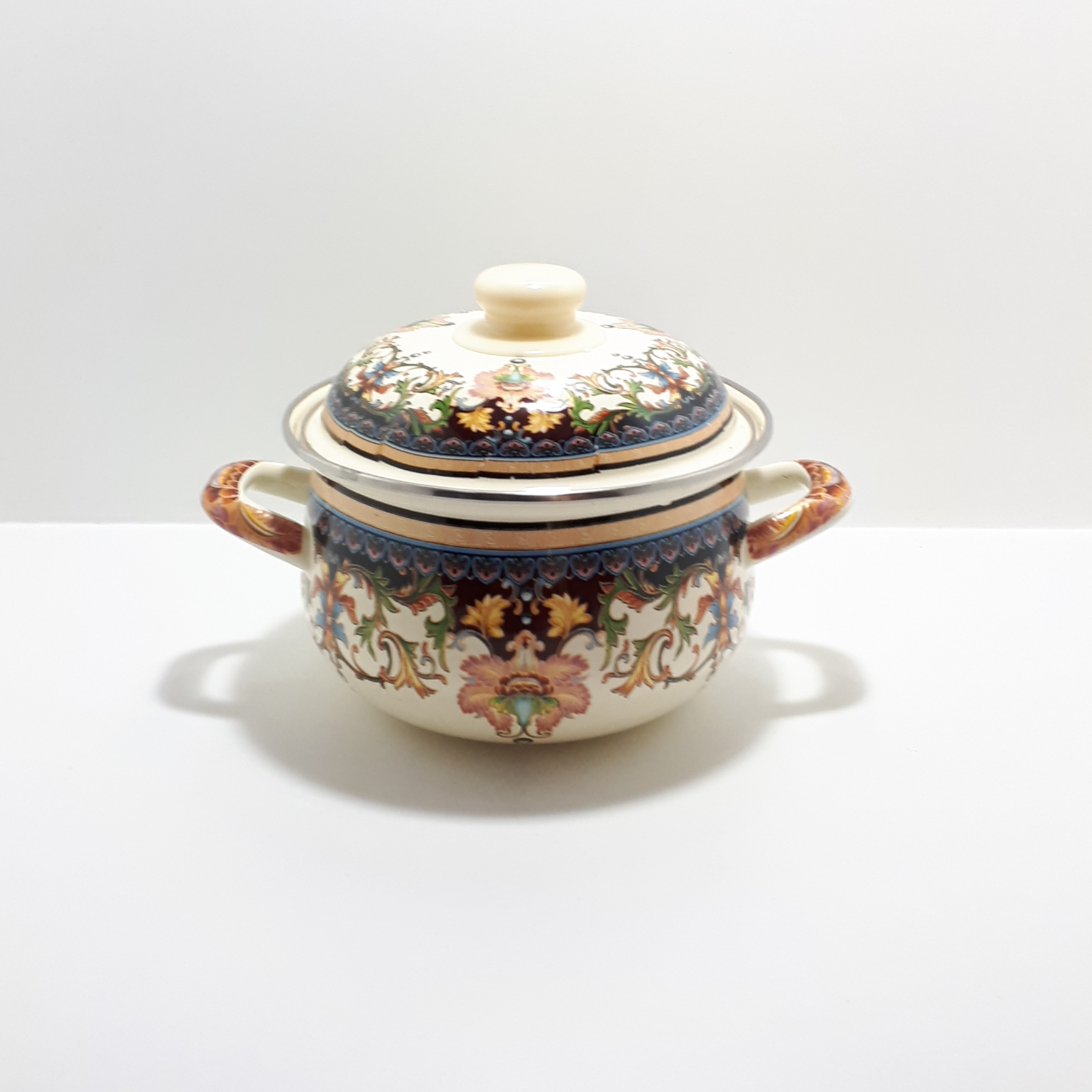 Decorated Enamel Cooking Pot