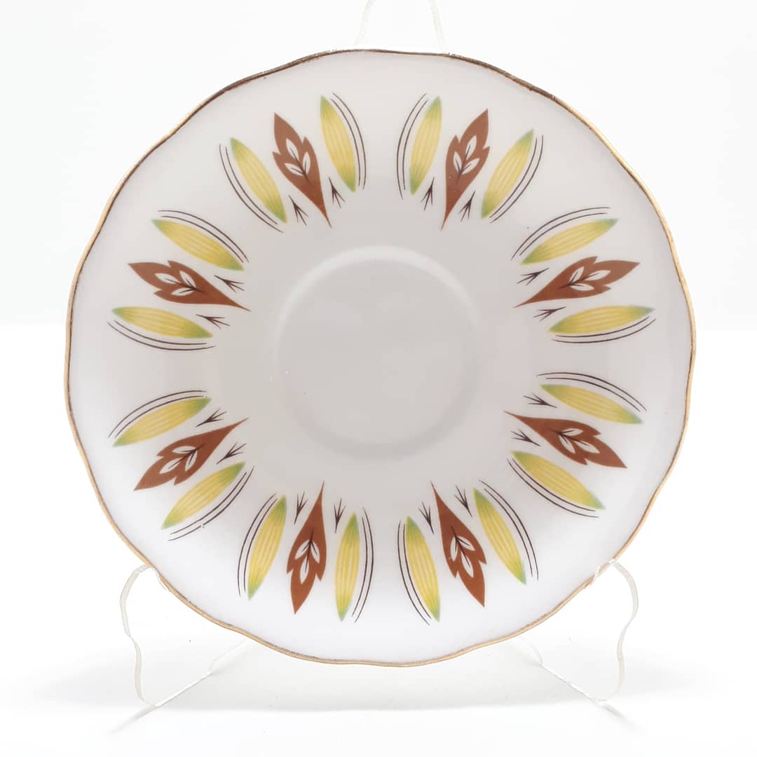 Colclough Bone China Saucer – Pattern 8197